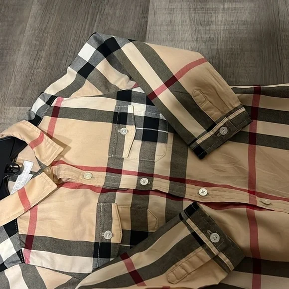 Authentic Burberry Check long sleeve button down shirt size 2Y - Picture 7 of 7